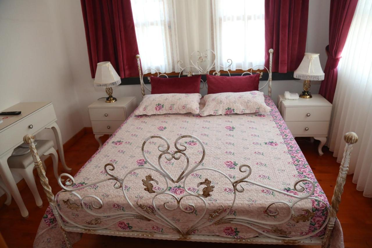Yali Konak Butik Otel Golcuk Exterior foto